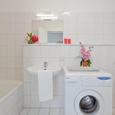 Apartment 12, Strandstrasse 26 B *